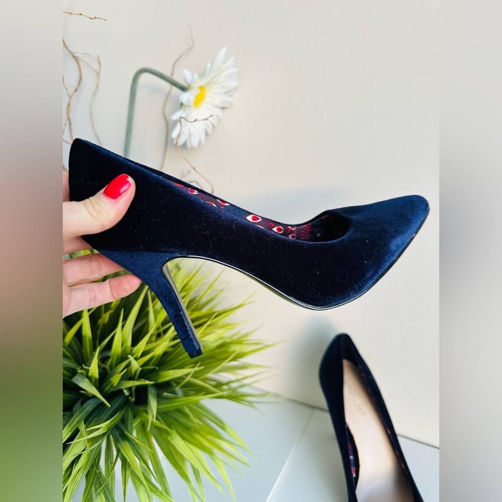 Nine West | Velvet Dark Blue Heels